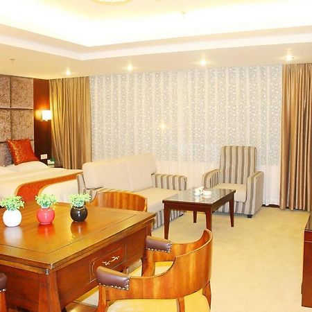 Chengdu Ronghome Hotel 外观 照片