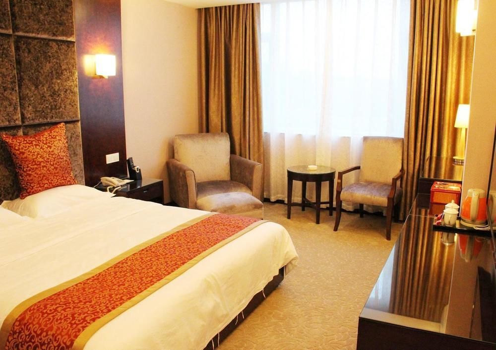 Chengdu Ronghome Hotel 外观 照片