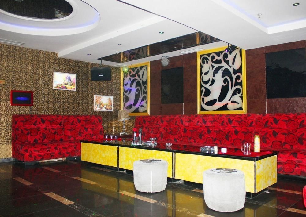 Chengdu Ronghome Hotel 外观 照片