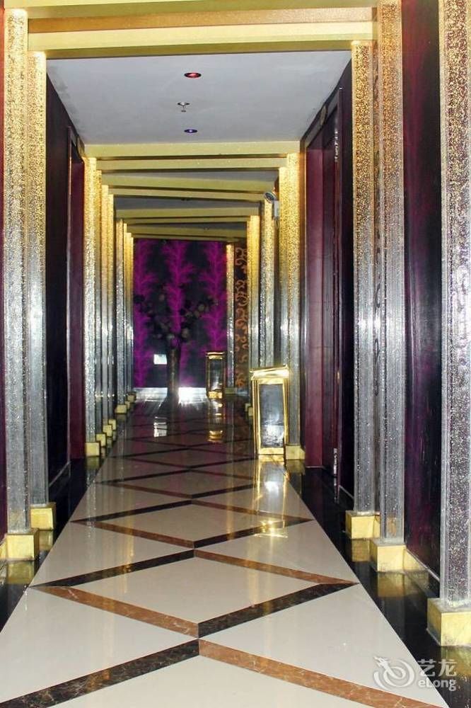 Chengdu Ronghome Hotel 外观 照片