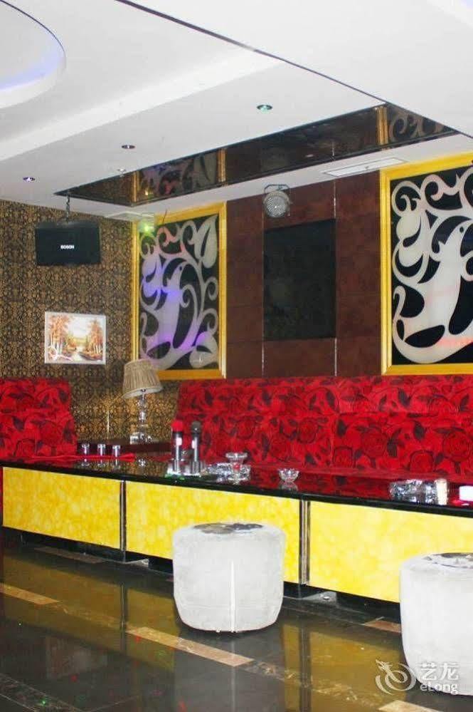 Chengdu Ronghome Hotel 外观 照片